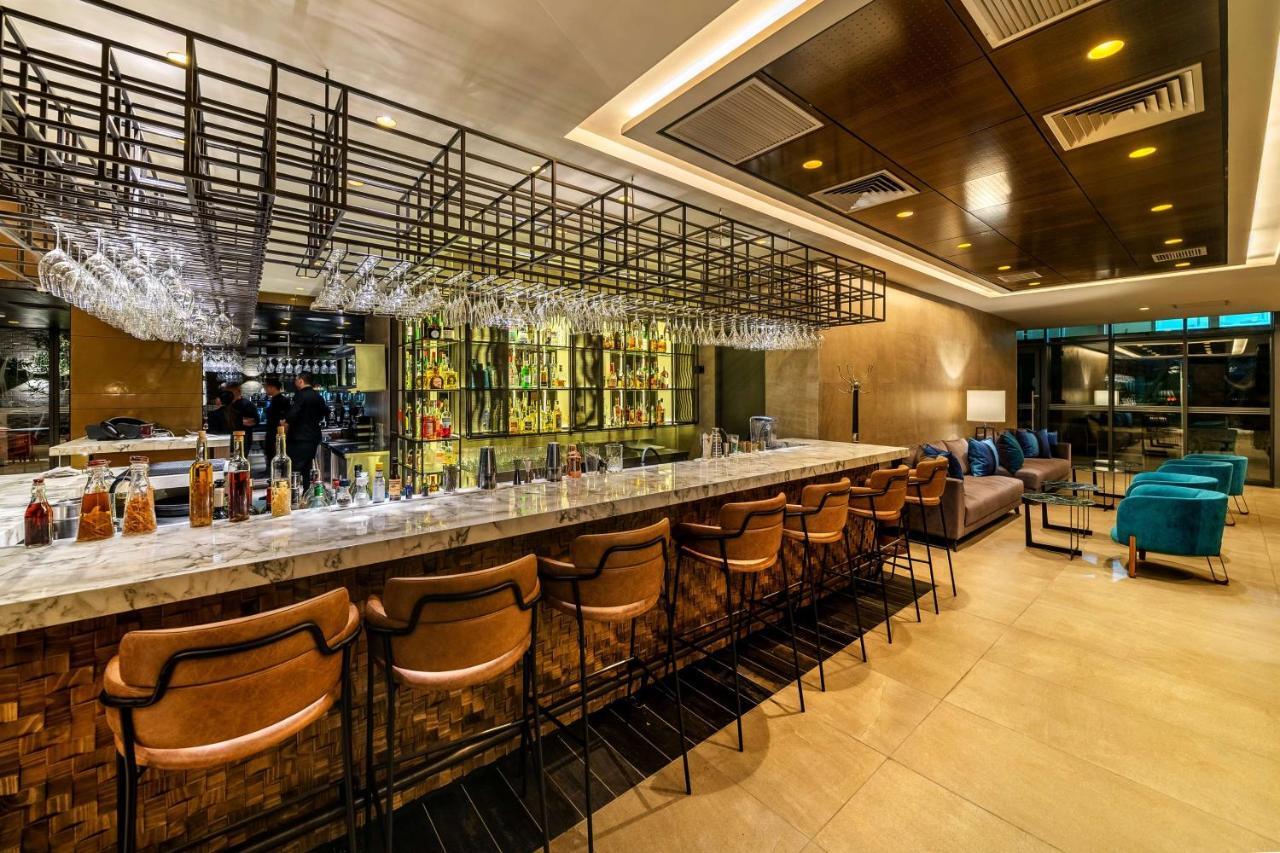 Hyatt Centric Las Condes Santiago Exterior photo